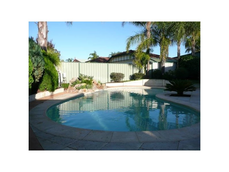 35 ROCKDALE PASS, Landsdale WA 6065