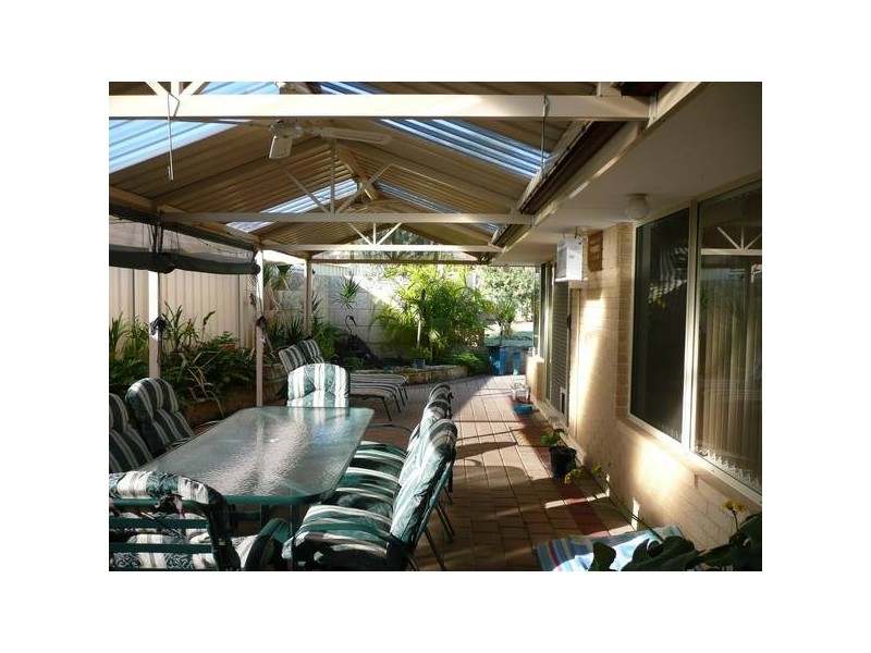 4 ROSEBUD COURT, Landsdale WA 6065