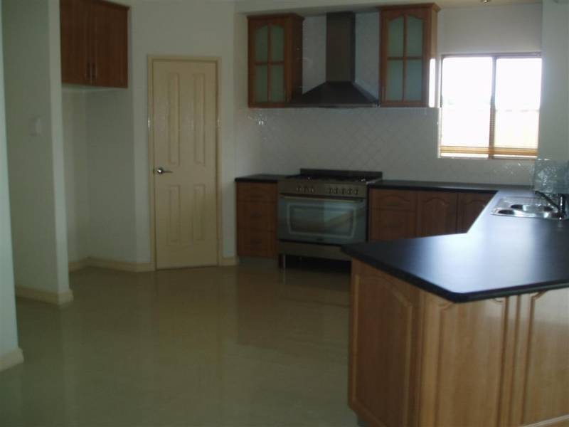 42 Tissington Drive, Darch WA 6065