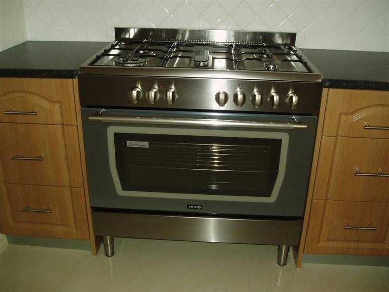 42 Tissington Drive, Darch WA 6065