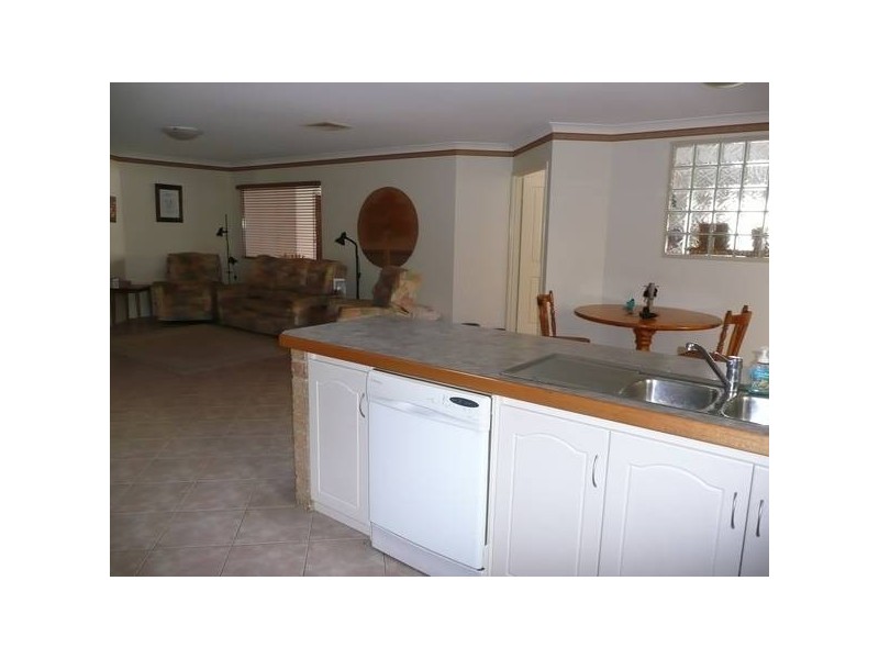 7 CANTRELL CIRCUIT, Landsdale WA 6065