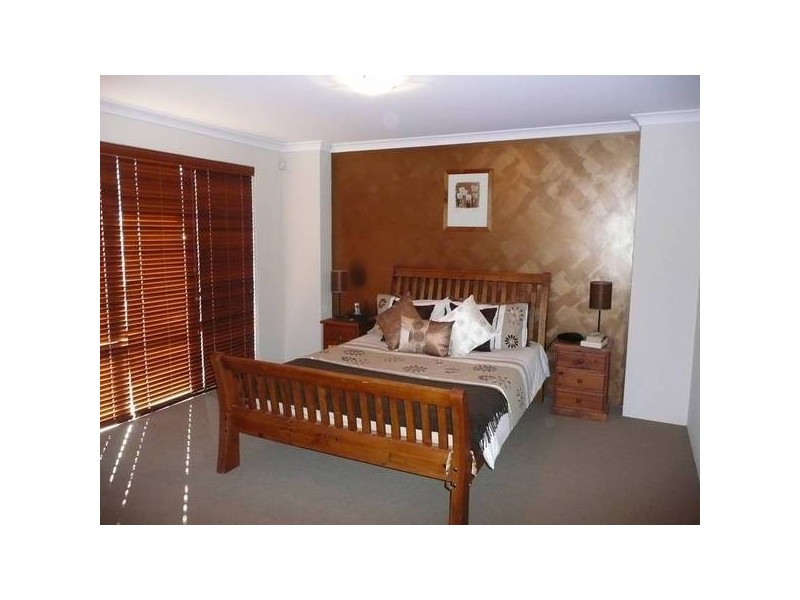 12 SHERWIN RISE, Landsdale WA 6065