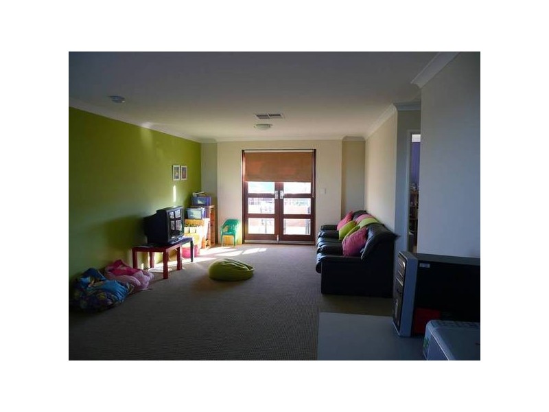 12 SHERWIN RISE, Landsdale WA 6065