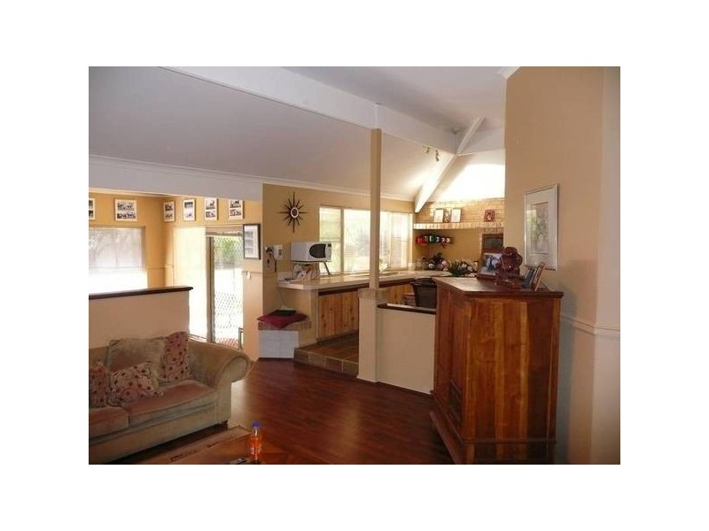 2 INLET TRAIL, Ballajura WA 6066