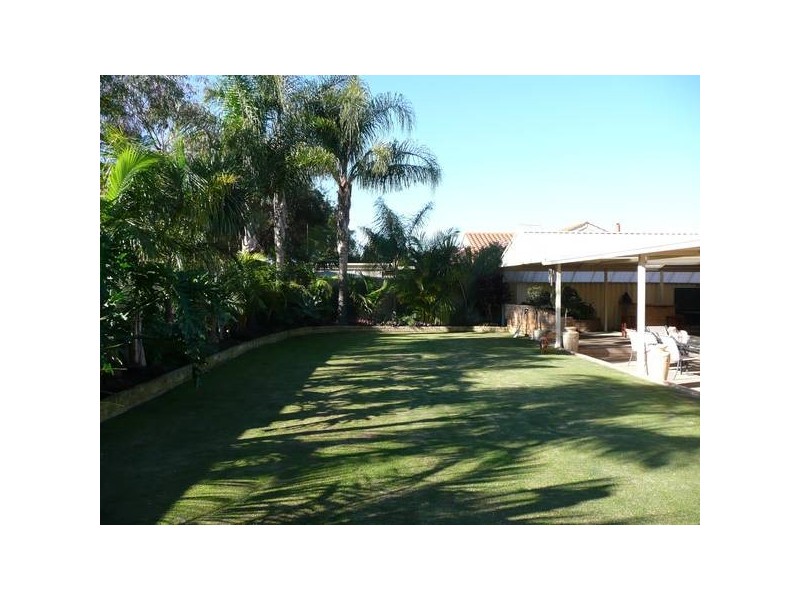 2 INLET TRAIL, Ballajura WA 6066