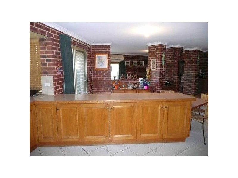 15 FEATHERTOP RISE, Alexander Heights WA 6064