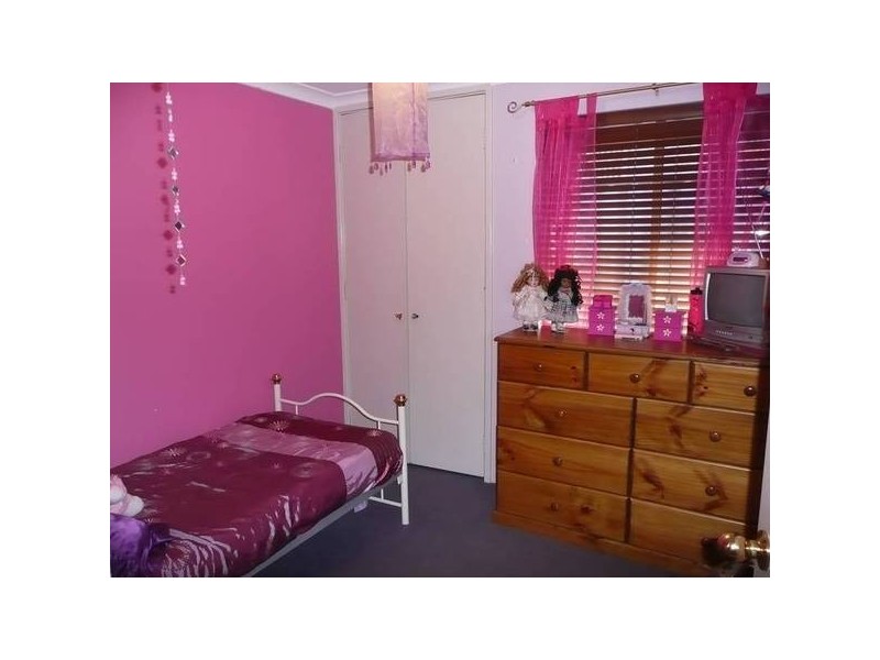 15 FEATHERTOP RISE, Alexander Heights WA 6064