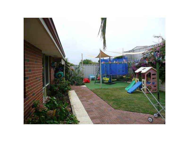 7 EREBUS COURT, Alexander Heights WA 6064