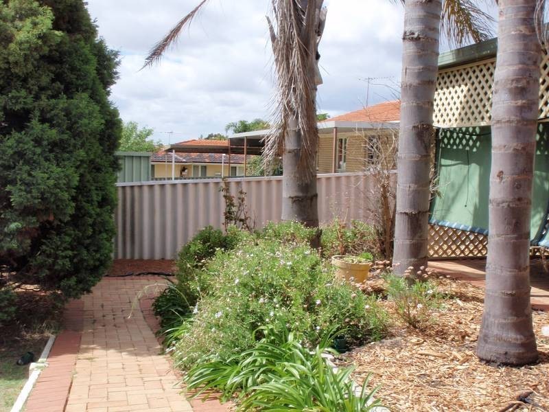 19 Curtis Way, Girrawheen WA 6064