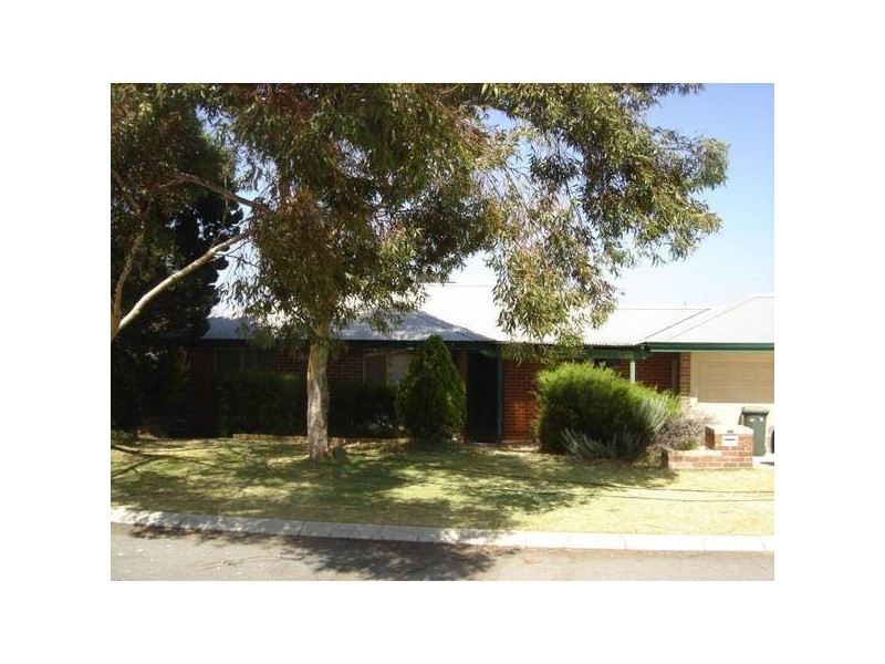 2 Freyler Court, Alexander Heights WA 6064