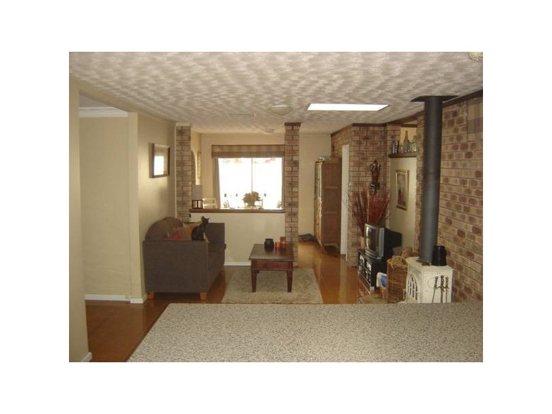 10 Liverpool Place, Alexander Heights WA 6064