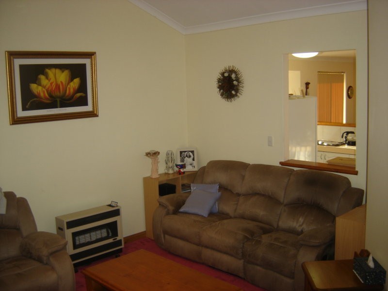 44 Meadowview Drive, Ballajura WA 6066