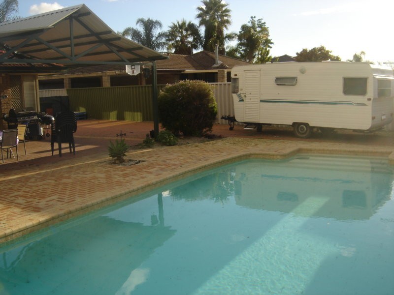 44 Meadowview Drive, Ballajura WA 6066