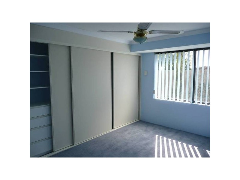 10 CLEMTON PLACE, Landsdale WA 6065