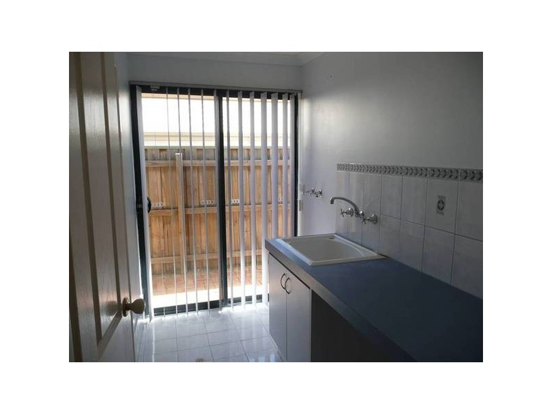 10 CLEMTON PLACE, Landsdale WA 6065