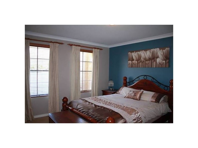 63 CANTRELL CIRCUIT, Landsdale WA 6065