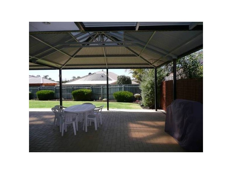 63 CANTRELL CIRCUIT, Landsdale WA 6065