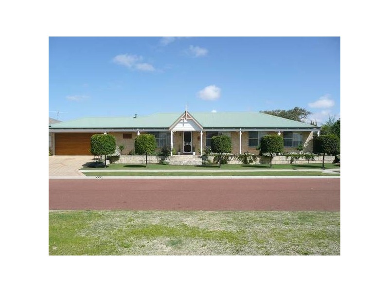 14 Valley Views Dve, Landsdale WA 6065