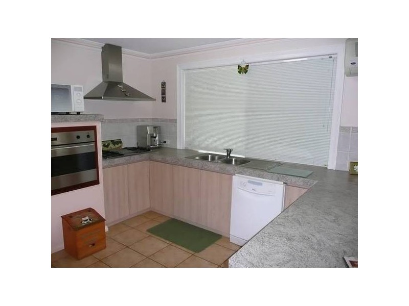 14 Valley Views Dve, Landsdale WA 6065