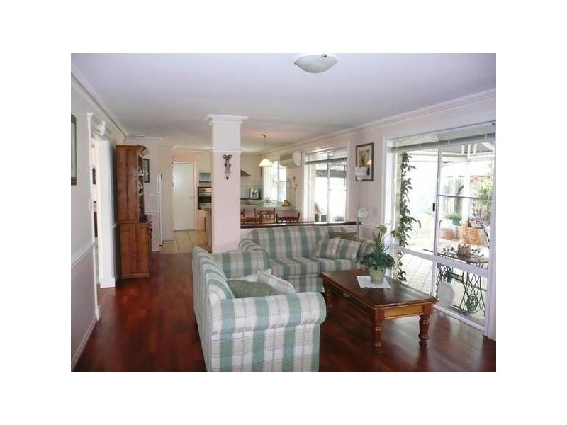 14 Valley Views Dve, Landsdale WA 6065