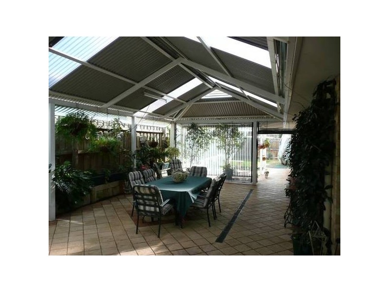 14 Valley Views Dve, Landsdale WA 6065