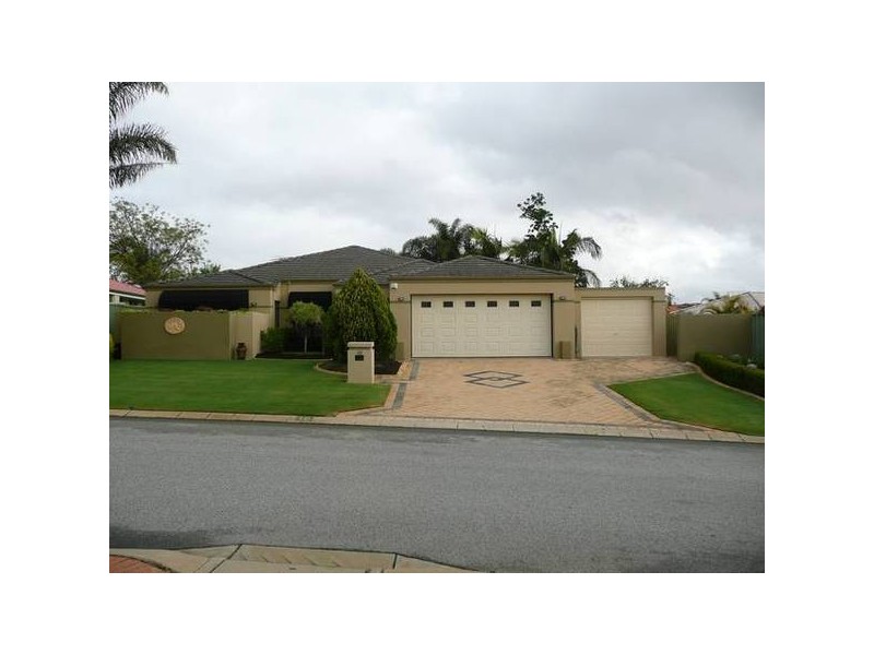 10 BRENDALE PLACE, Landsdale WA 6065