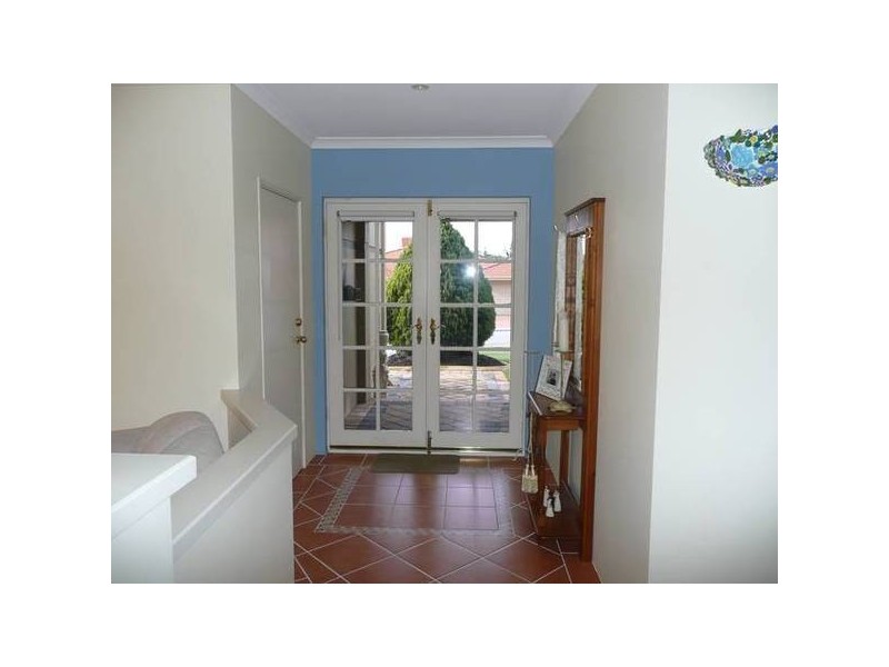 10 BRENDALE PLACE, Landsdale WA 6065