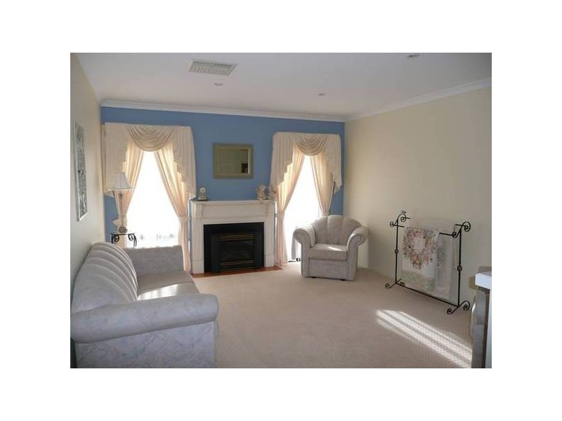 10 BRENDALE PLACE, Landsdale WA 6065