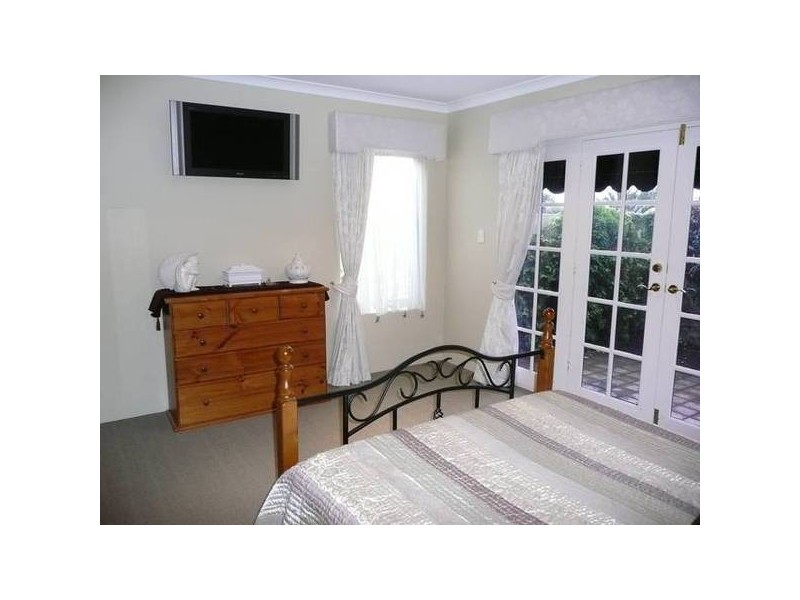 10 BRENDALE PLACE, Landsdale WA 6065