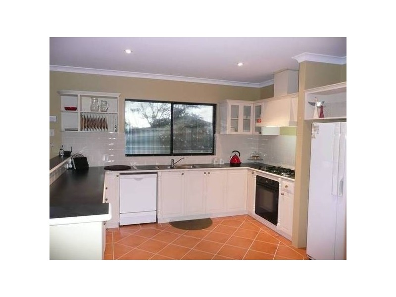 10 BRENDALE PLACE, Landsdale WA 6065