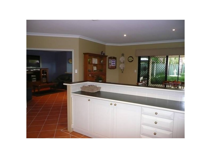 10 BRENDALE PLACE, Landsdale WA 6065