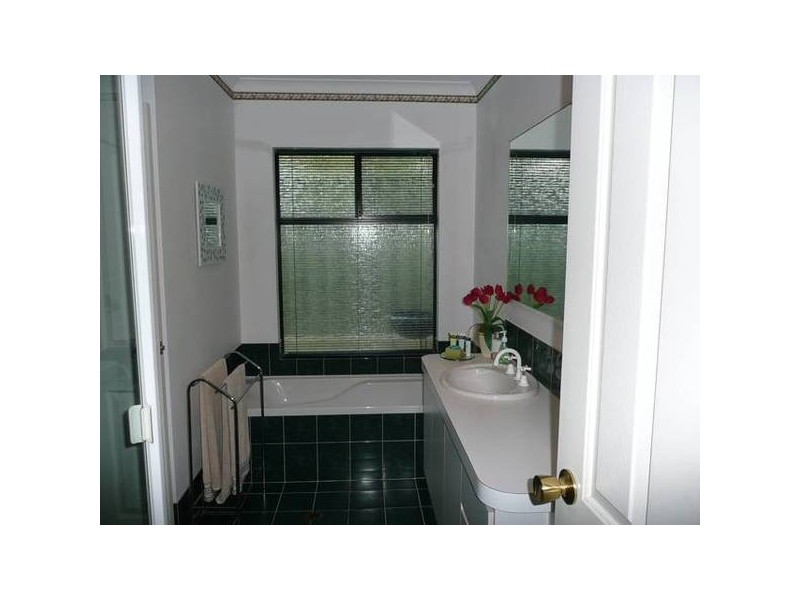 10 BRENDALE PLACE, Landsdale WA 6065