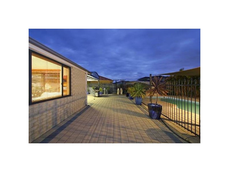 40 Valley Views Drive, Landsdale WA 6065