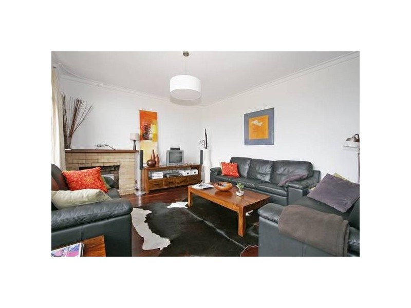 3 HENRIETTA STREET, Bayswater WA 6053