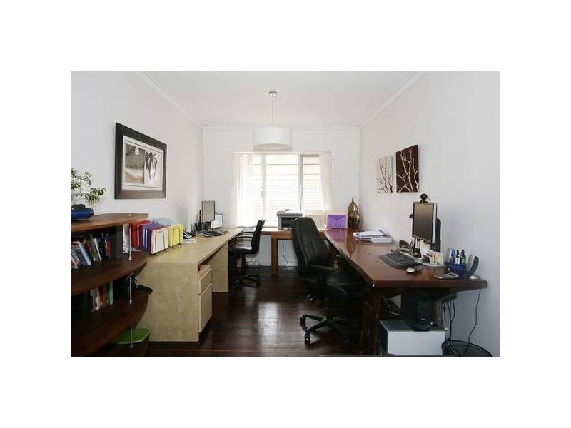 3 HENRIETTA STREET, Bayswater WA 6053