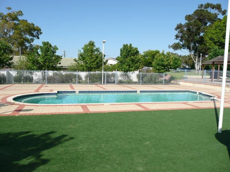 57E AMBERTON AVENUE, Girrawheen WA 6064