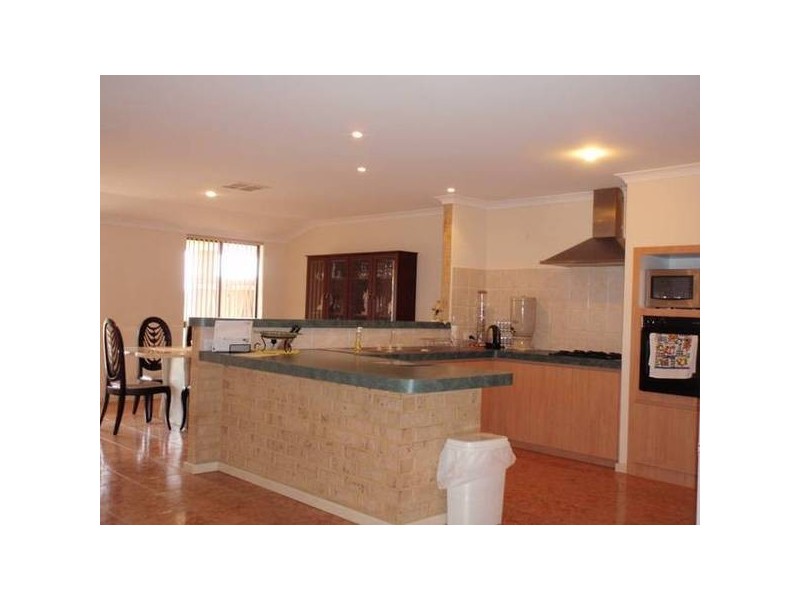 33 Crabtree Street, Alexander Heights WA 6064