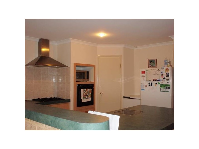 33 Crabtree Street, Alexander Heights WA 6064