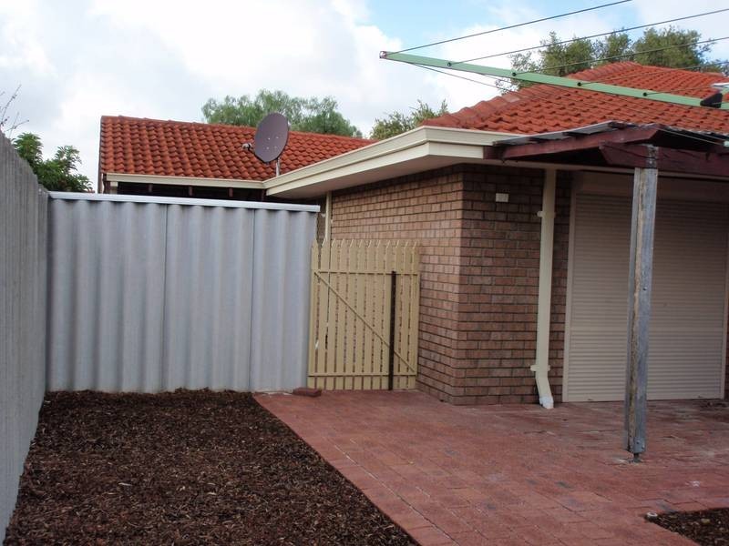 3/16 Naunton Crescent, Eden Hill WA 6054