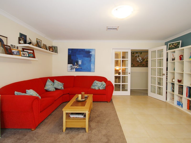 9 Tondoon Bend, Aveley WA 6069