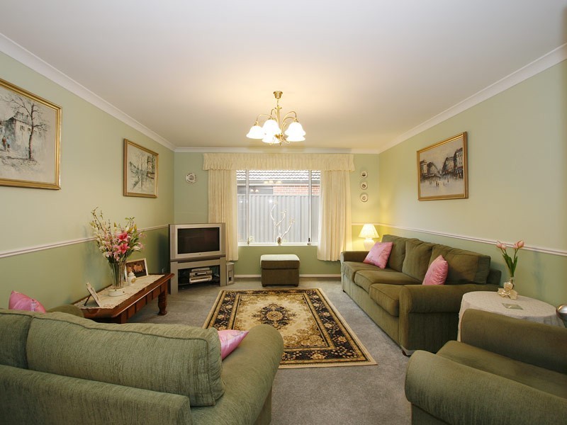 9 Tondoon Bend, Aveley WA 6069