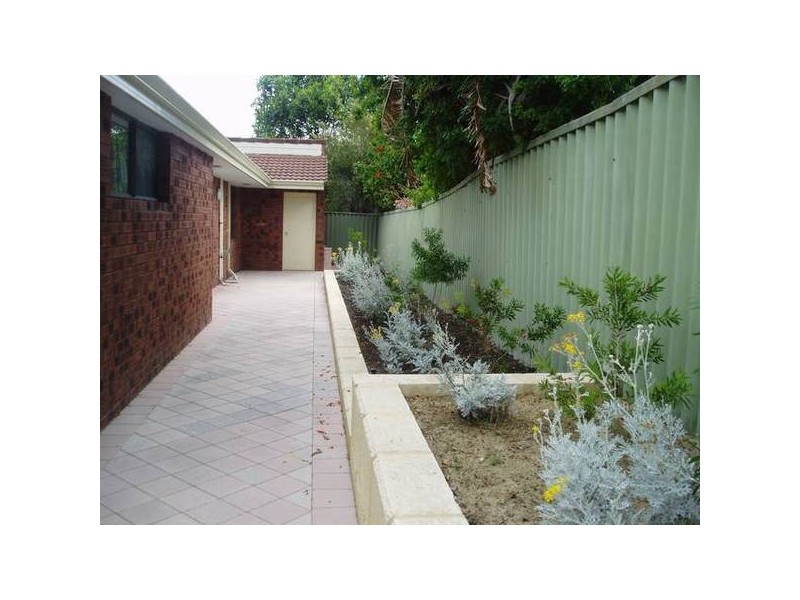 451 Marangaroo Drive, Alexander Heights WA 6064