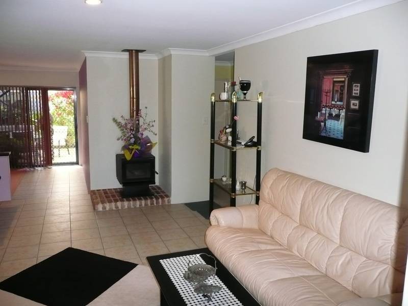 12 LONGWOOD MEWS, Landsdale WA 6065