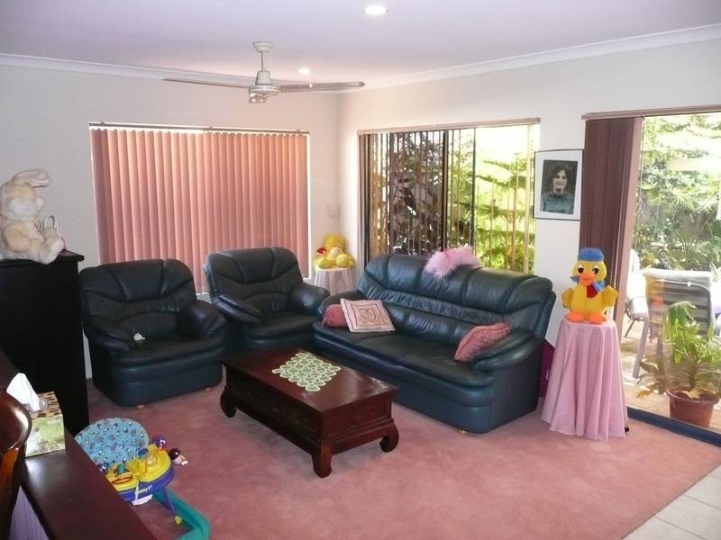 12 LONGWOOD MEWS, Landsdale WA 6065