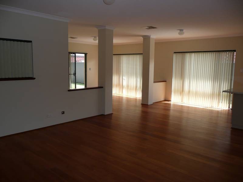 26 WISTFUL PDE, Aveley WA 6069