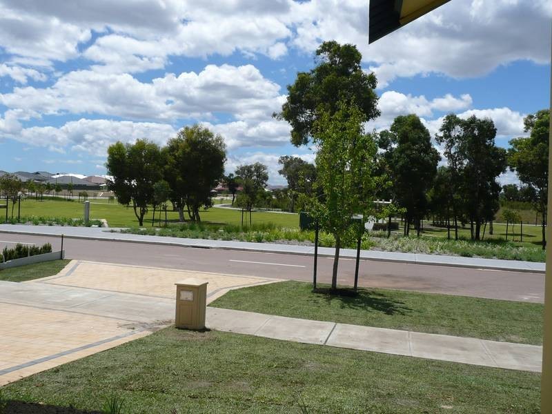 26 WISTFUL PDE, Aveley WA 6069