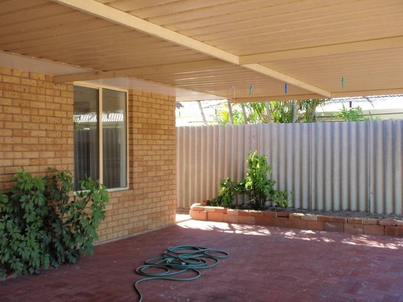 11 Woodpine Court, Ballajura WA 6066