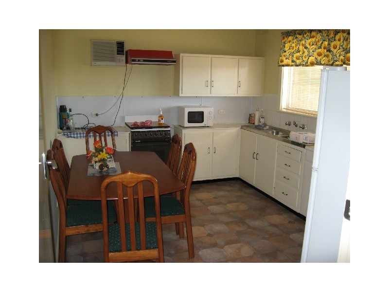 43 Cumberland Road, Port Clinton SA 5570