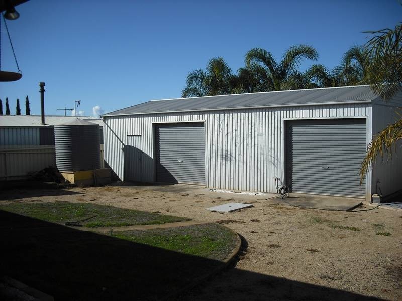 24 Barton Road, Tiddy Widdy Beach SA 5571