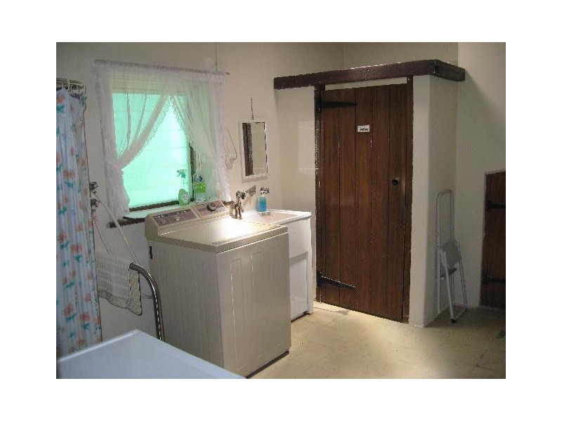 66 Robert Street, Maitland SA 5573